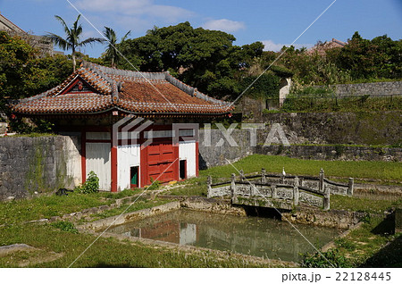 円覚寺総門 22128445