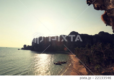 beautiful seaside sunset landscape beautiful seaside sunset landscape 22133546