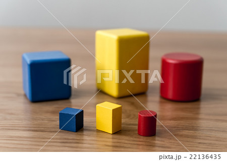 ブロック ブロック 22136435