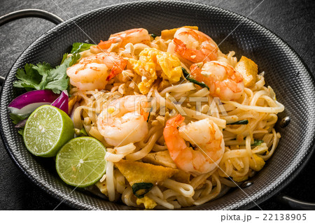 パッタイ　タイの焼きそば　 Pad-thai Thai noodle 22138905