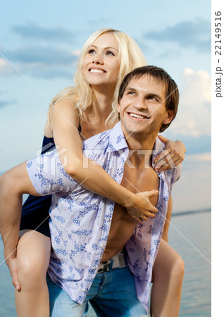 happy couple happy couple 22149516