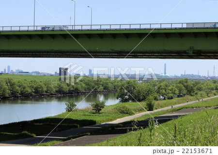 荒川と幸魂大橋の写真素材