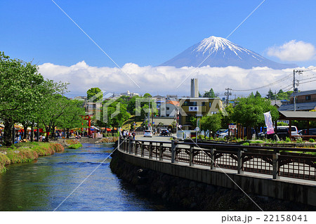 【静岡県】富士山本宮浅間大社から富士山 22158041
