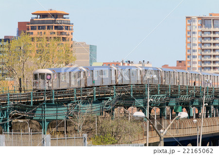 地下鉄 7番ライン Mets-Willets Point駅近くの高架 地下鉄 7番ライン Mets-Willets Point駅近くの高架 22165062