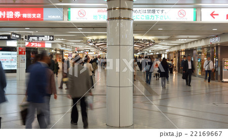 梅田地下街　umeda 22169667