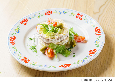 Layered salad 22174128