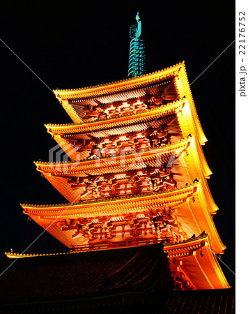 浅草観音　浅草寺　五重塔　（ 聖観音宗の総本山 ）　東京都 台東区 浅草 22176752