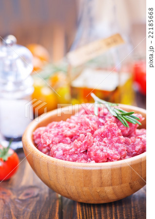 raw minced meat raw minced meat 22185668