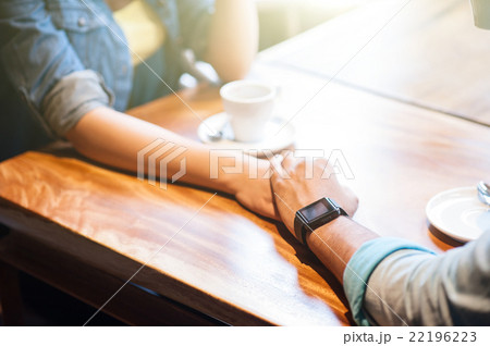 Cute man and woman are dating in restaurant Cute man and woman are dating in restaurant 22196223