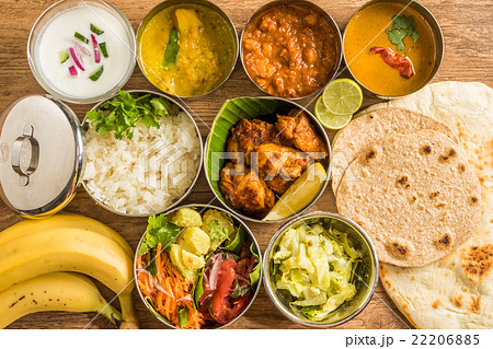 インドの典型的な定食　ミールズ　 Lunch of meals south India 22206885
