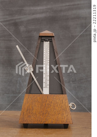 Old Classic Metronome Old Classic Metronome 22211319