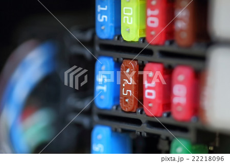 車のヒューズ 車のヒューズ 22218096