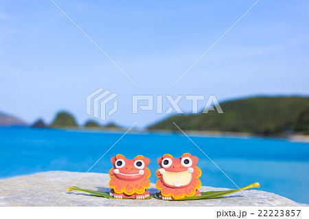 沖縄 座間味島　阿真ビーチ　シーサー 22223857