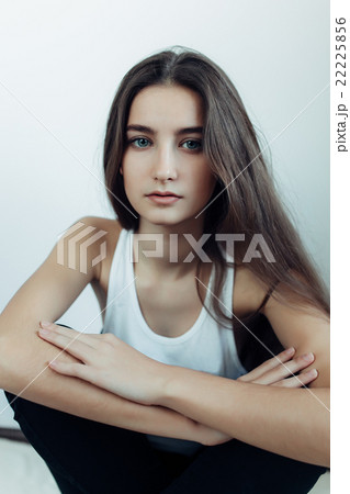 young beautiful girl young beautiful girl 22225856