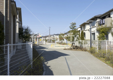 住宅 提供公園 分譲住宅街 イメージ 快晴 青空 大規模分譲地 住宅 提供公園 分譲住宅街 イメージ 快晴 青空 大規模分譲地 22227088