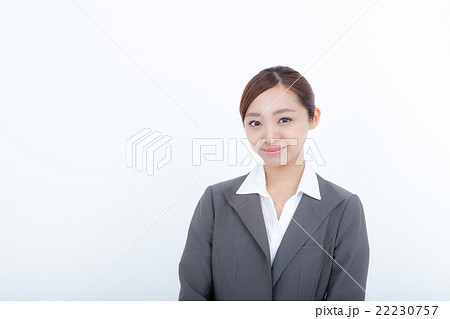 スーツの女性 22230757