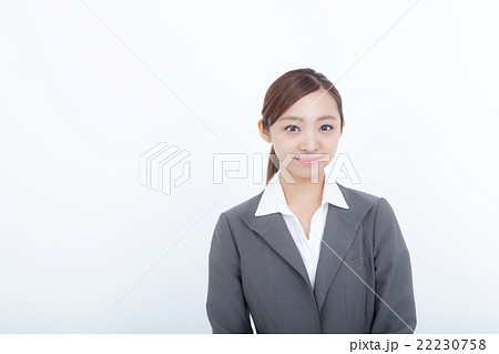 スーツの女性 22230758