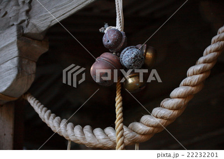 神社の鈴 22232201