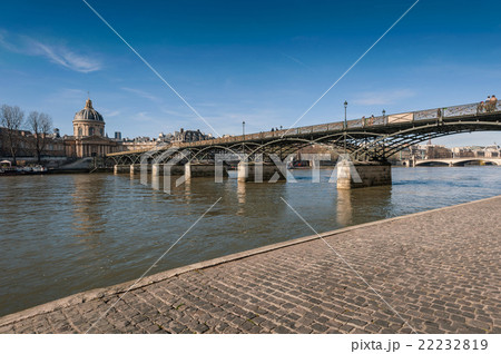 The Pont des Arts or Passerelle des Arts bridge 22232819