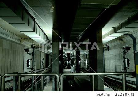鉄道線路地下終端部 22238741