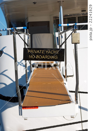 Private Yacht No Boarding 22241629
