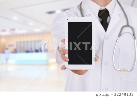 doctor showing tablet computer blank screen doctor showing tablet computer blank screen 22249135