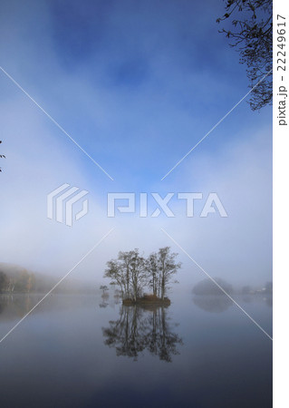 秋の曽原湖 秋の曽原湖 22249617