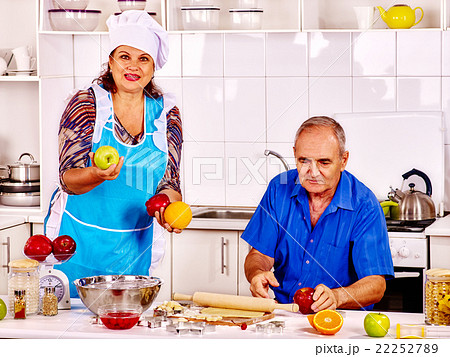 Senior family  baking cookies at kitchen. 22252789