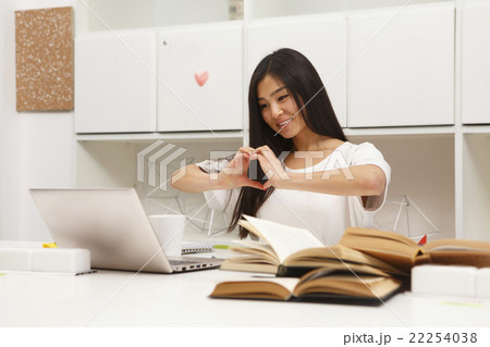 Asian student communicating Asian student communicating 22254038