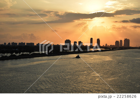 マイアミビーチ マイアミ フロリダ州 アメリカ合衆国 USA 夕日 海 メキシコ湾 マイアミビーチ マイアミ フロリダ州 アメリカ合衆国 USA 夕日 海 メキシコ湾 22258626