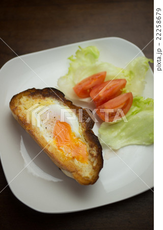 玉子パン 22258679