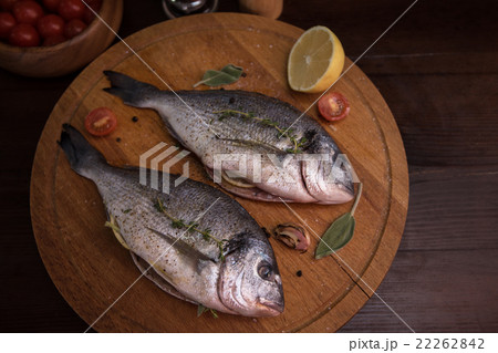 Fresh uncooked dorado Fresh uncooked dorado 22262842