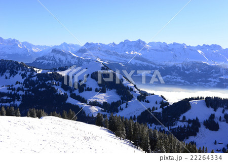 Sea of clouds from Rigi Kulm in winter, Lucerne 22264334