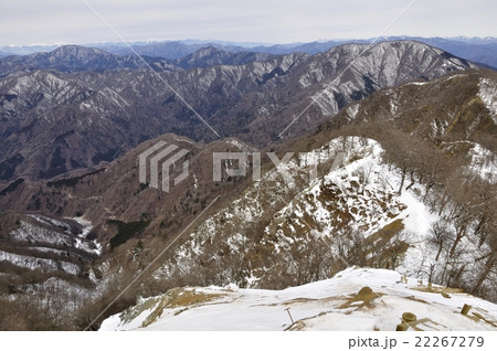 檜洞丸より雪の山並み 22267279