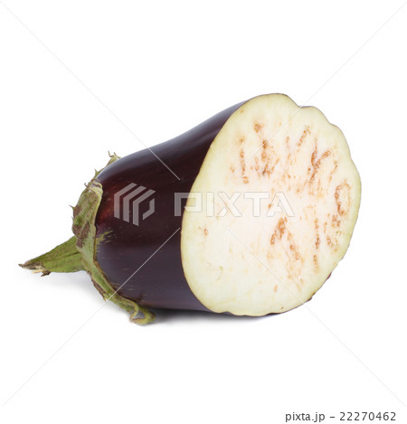Ripe eggplant sliced and isolated on white 22270462