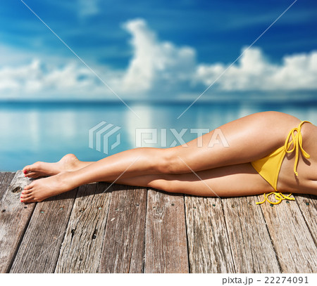 Woman at beach 22274091