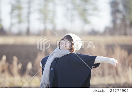 女性の一人旅 22274902