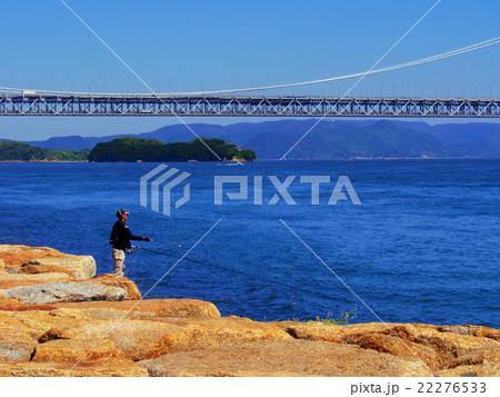 釣り人と瀬戸大橋2 釣り人と瀬戸大橋2 22276533