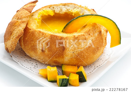 Pumpkin cream soup served in a loaf 22278167