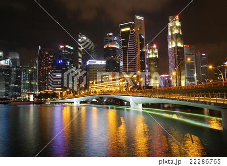 SINGAPORE - APRIL 10,2016 22286765