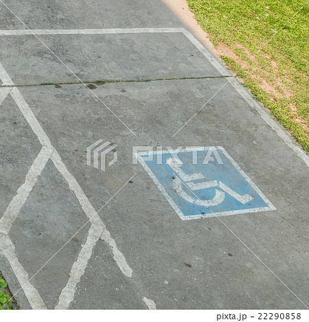 parking space reserved handicapped on road 22290858