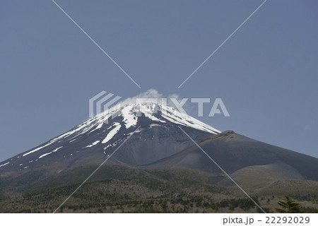 富士山の宝永火口(静岡県・水ヶ塚公園) 富士山の宝永火口(静岡県・水ヶ塚公園) 22292029