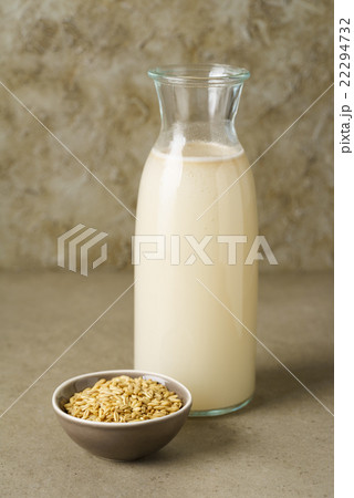 Oat milk in a bottle 22294732