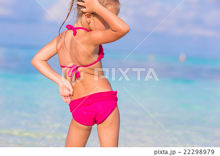 Adorable happy little girl have fun at shallow 22298979