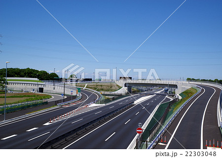 埼玉県道12号 圏央道桶川加納インター出入り口 斜めから 22303048