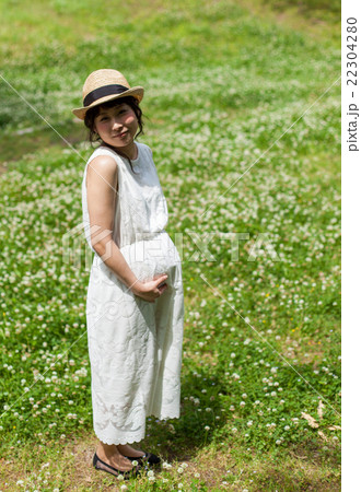公園でマタニティフォト 公園でマタニティフォト 22304280