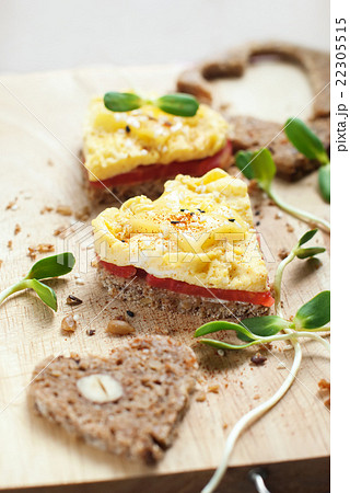 Sandwiches in the form of heart with toasts bread Sandwiches in the form of heart with toasts bread 22305515
