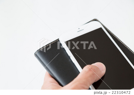 スマホと手帳　白バック 22310472