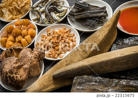 日本の出汁 旨味のもと Japanese soup stock Japanese food 日本の出汁 旨味のもと Japanese soup stock Japanese food 22315675