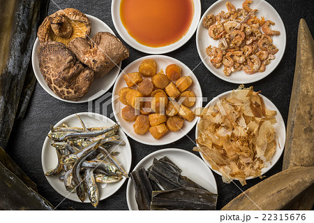 日本の出汁　旨味のもと　 Japanese soup stock Japanese food 22315676